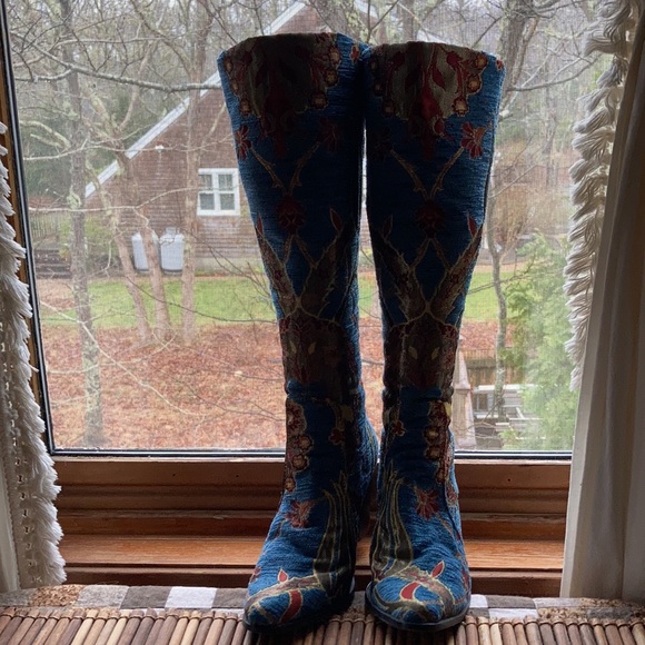 Embroidered Boots - Picture 8 of 10